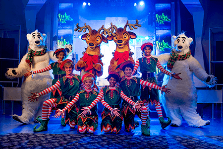 Sunday Snippet: Mickey's Very Merry Christmas Party!